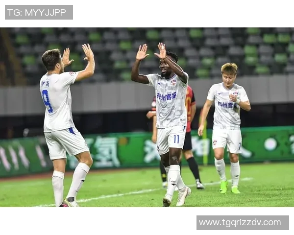 武汉足球队强势领跑联合会杯积分榜总分达到100分